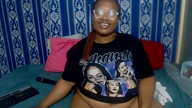 JUICEYLIPS333 online show from 17, 12, 2025