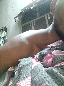 Snapshot of yours_boyyy chatting on 25, 9, 2025 yours boyyy online show from 25, 9, 2025