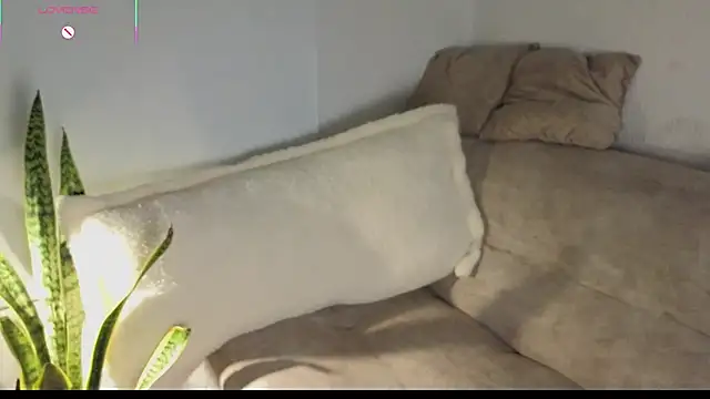 NicoleLeinn online show from 21, 11, 2025