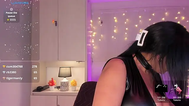 Snapshot of VickyRuiz_ chatting on 26, 5, 2026 VickyRuiz online show from 26, 5, 2026