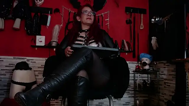 Snapshot of Miss_Mirandaa chatting on 20, 11, 2025 Miss Mirandaa online show from 20, 11, 2025