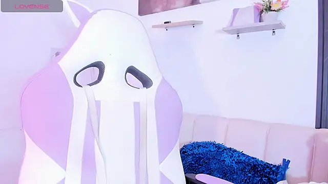 Gabrielaa Miller  online show from 23, 9, 2025