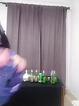 Snapshot of lilyan12 chatting on 16, 4, 2026 lilyan12 online show from 16, 4, 2026