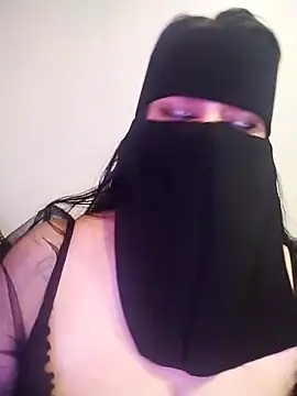 Snapshot of lilyan12 chatting on 22, 4, 2026 lilyan12 online show from 22, 4, 2026