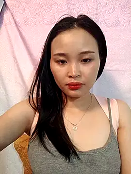 Snapshot of Lili_lovely chatting on 12, 10, 2025 Lili lovely online show from 12, 10, 2025