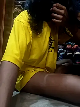 Snapshot of emali_baba chatting on 20, 4, 2026 emali baba online show from 20, 4, 2026