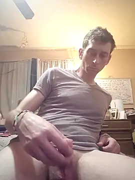 Snapshot of mresquared chatting on 1, 4, 2026 mresquared online show from 1, 4, 2026