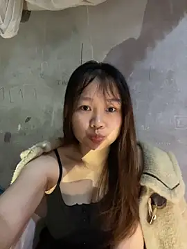 Snapshot of Hinne07 chatting on 3, 12, 2025 Hinne07 online show from 3, 12, 2025