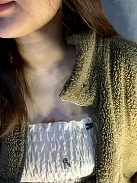 Snapshot of Hinne07 chatting on 15, 12, 2025 Hinne07 online show from 15, 12, 2025