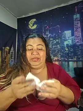 curvy diva  online show from 13, 4, 2026