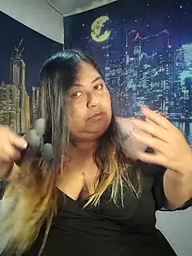 curvy diva  online show from 15, 4, 2026