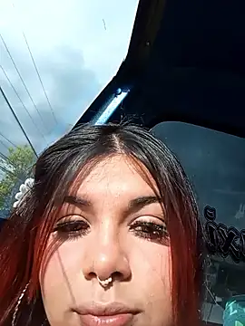 snow belle online show from 17, 10, 2025