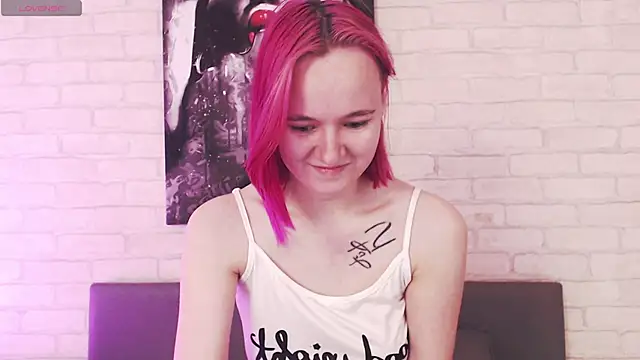 Snapshot of Ericha_Stone chatting on 12, 9, 2025 Ericha Stone online show from 12, 9, 2025