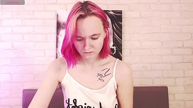 Snapshot of Ericha_Stone chatting on 9, 10, 2025 Ericha Stone online show from 9, 10, 2025