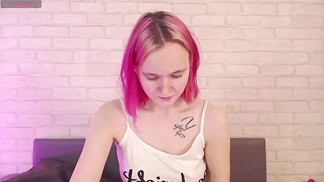 Snapshot of Ericha_Stone chatting on 14, 10, 2025 Ericha Stone online show from 14, 10, 2025