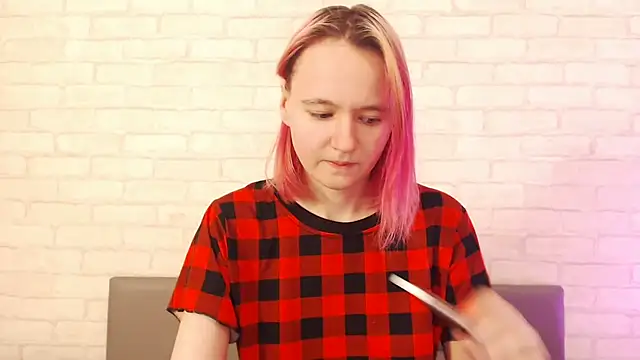 Snapshot of Ericha_Stone chatting on 20, 11, 2025 Ericha Stone online show from 20, 11, 2025