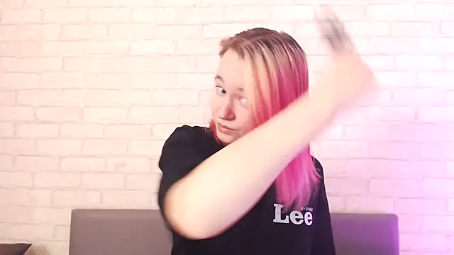 Snapshot of Ericha_Stone chatting on 4, 12, 2025 Ericha Stone online show from 4, 12, 2025