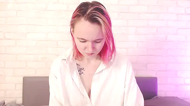 Snapshot of Ericha_Stone chatting on 16, 12, 2025 Ericha Stone online show from 16, 12, 2025