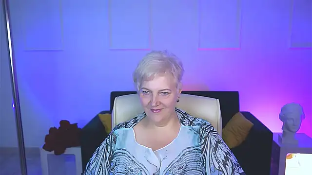 MaryMogan online show from 11, 9, 2025