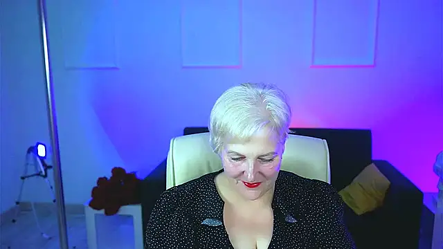 MaryMogan online show from 13, 9, 2025