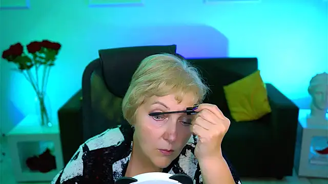 MaryMogan online show from 9, 10, 2025