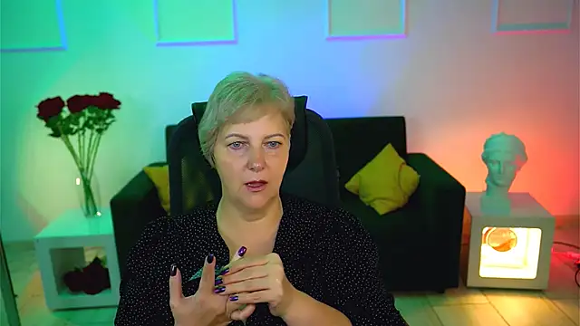 MaryMogan online show from 15, 10, 2025