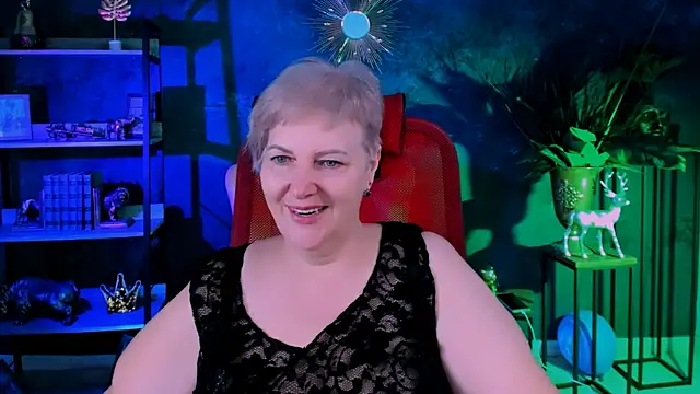 MaryMogan online show from 25, 11, 2025