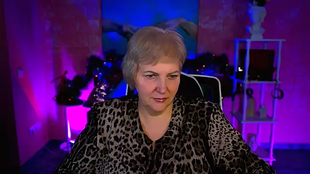 MaryMogan online show from 18, 12, 2025