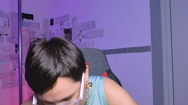 LauraDavidsons online show from 13, 9, 2025