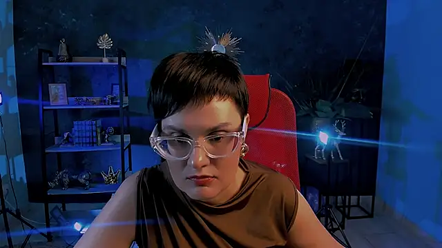 LauraDavidsons online show from 21, 11, 2025