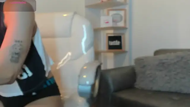 Snapshot of Angeel_of_lust chatting on 14, 11, 2025 Angeel of lust online show from 14, 11, 2025