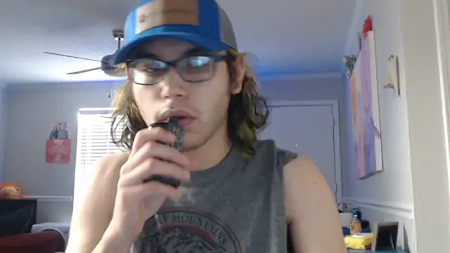 Snapshot of zacthefeetguy chatting on 20, 12, 2025 zacthefeetguy online show from 20, 12, 2025