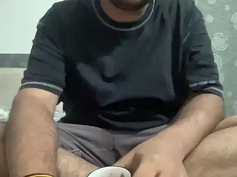 Snapshot of chiikuloveu chatting on 5, 3, 2026 chiikuloveu online show from 5, 3, 2026