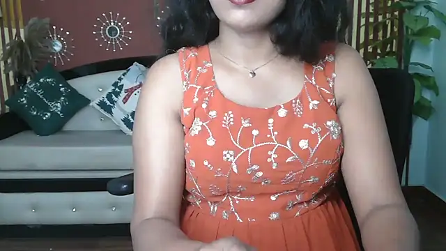 Snapshot of shaalu_sharma chatting on 2, 4, 2026 shaalu sharma online show from 2, 4, 2026