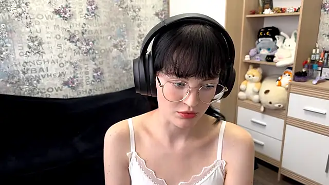 Snapshot of FakeLamb chatting on 9, 9, 2025 FakeLamb online show from 9, 9, 2025