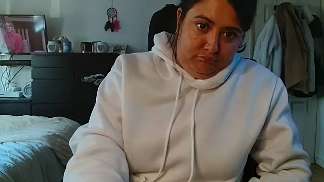 Snapshot of Prill940 chatting on 30, 9, 2025 Prill940 online show from 30, 9, 2025