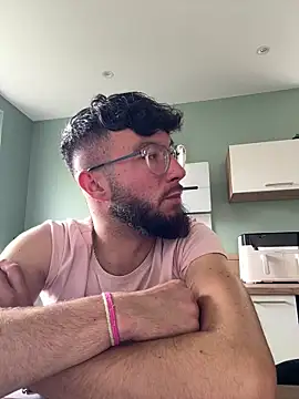 Snapshot of duomagique_off chatting on 1, 4, 2026 duomagique off online show from 1, 4, 2026