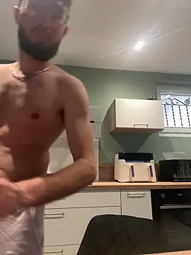 Snapshot of duomagique_off chatting on 2, 4, 2026 duomagique off online show from 2, 4, 2026