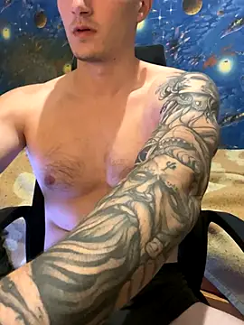 Snapshot of fronkie9384 chatting on 27, 10, 2025 fronkie9384 online show from 27, 10, 2025