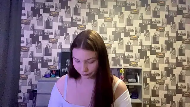 Snapshot of SwiiSweet chatting on 9, 9, 2025 SwiiSweet online show from 9, 9, 2025