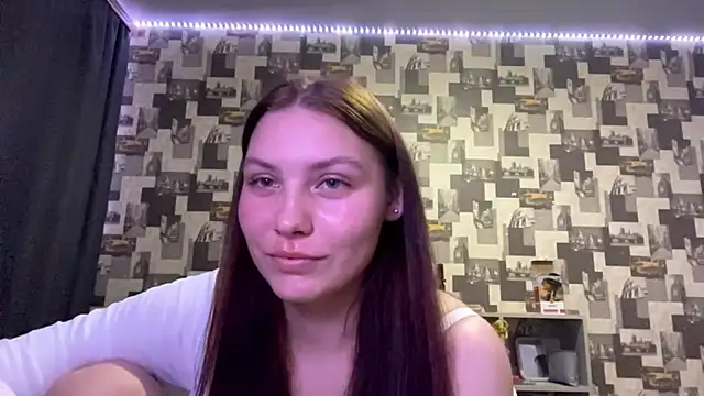 Snapshot of SwiiSweet chatting on 12, 9, 2025 SwiiSweet online show from 12, 9, 2025