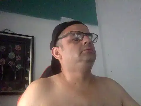 Snapshot of Katracho6969 chatting on 3, 5, 2026 Katracho6969 online show from 3, 5, 2026