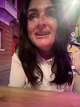 IrishmilfAnna online show from 23, 7, 2026