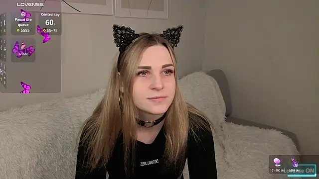 Snapshot of HelenMartines chatting on 20, 3, 2026 HelenMartines online show from 20, 3, 2026