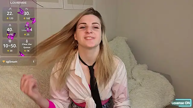 Snapshot of HelenMartines chatting on 28, 3, 2026 HelenMartines online show from 28, 3, 2026