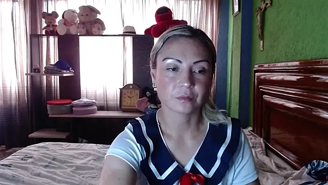 Snapshot of _Charlize_theron_ chatting on 16, 9, 2025 Charlize theron online show from 16, 9, 2025