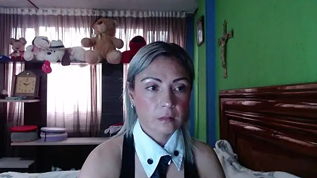 Snapshot of _Charlize_theron_ chatting on 7, 10, 2025 Charlize theron online show from 7, 10, 2025