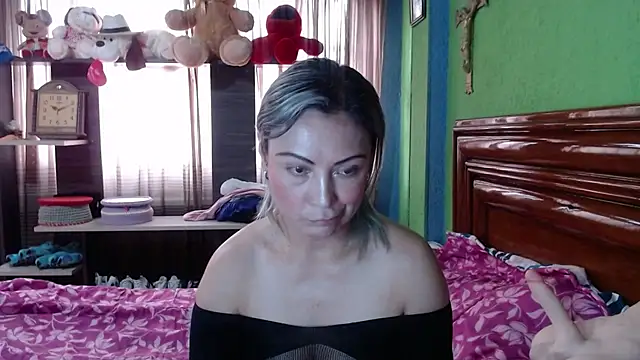 Snapshot of _Charlize_theron_ chatting on 26, 10, 2025 Charlize theron online show from 26, 10, 2025