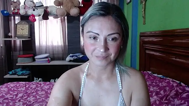 Snapshot of _Charlize_theron_ chatting on 28, 10, 2025 Charlize theron online show from 28, 10, 2025