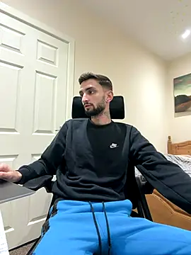 Snapshot of mixedcouplee69 chatting on 2, 12, 2025 mixedcouplee69 online show from 2, 12, 2025